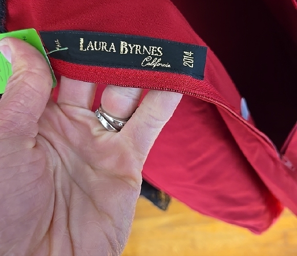 Pinup Couture Black and Red Sheath Dress Sweetheart Long Sleeve - Picture 2 of 5